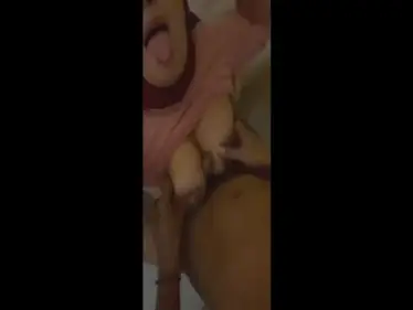 Bokep Jilbab Merah Tante Ngentot Asyik Liar